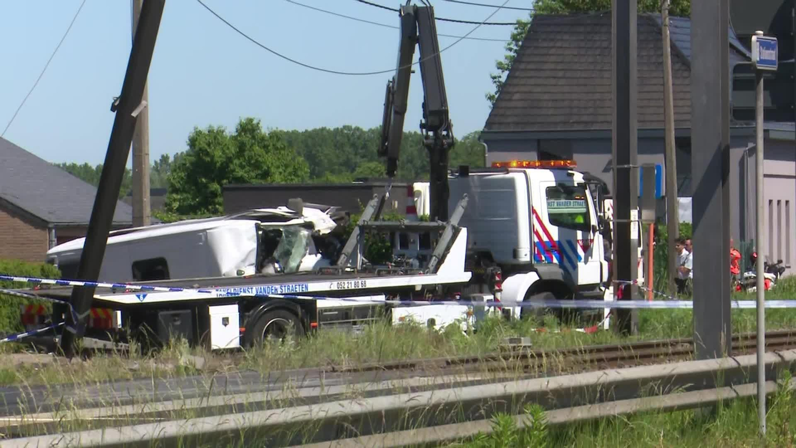 M077- BELGICA ACCIDENTE TREN TARDE