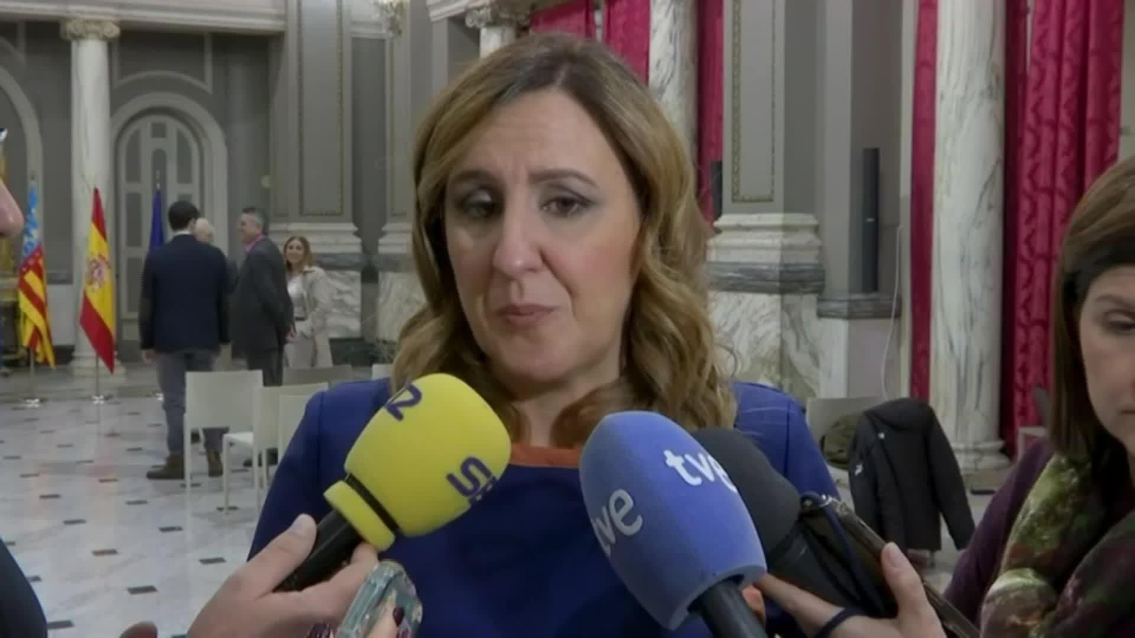 J057-VALENCIA ALCALDESA CATALA RECTIFICA FRANCO