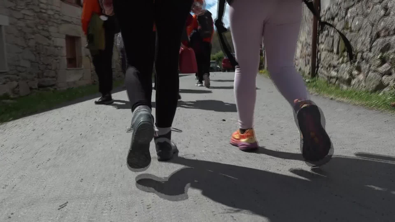 S022-LUGO JOVENES SIN MOVIL CAMINO DE SANTIAGO