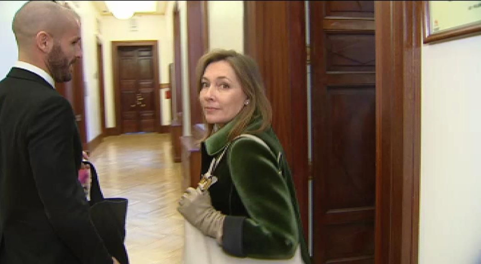 Rajoy, arropado por su esposa y casi todos los barones del PP en el debate Rajoy, arropado por su esposa y casi todos los barones del PP en el debate