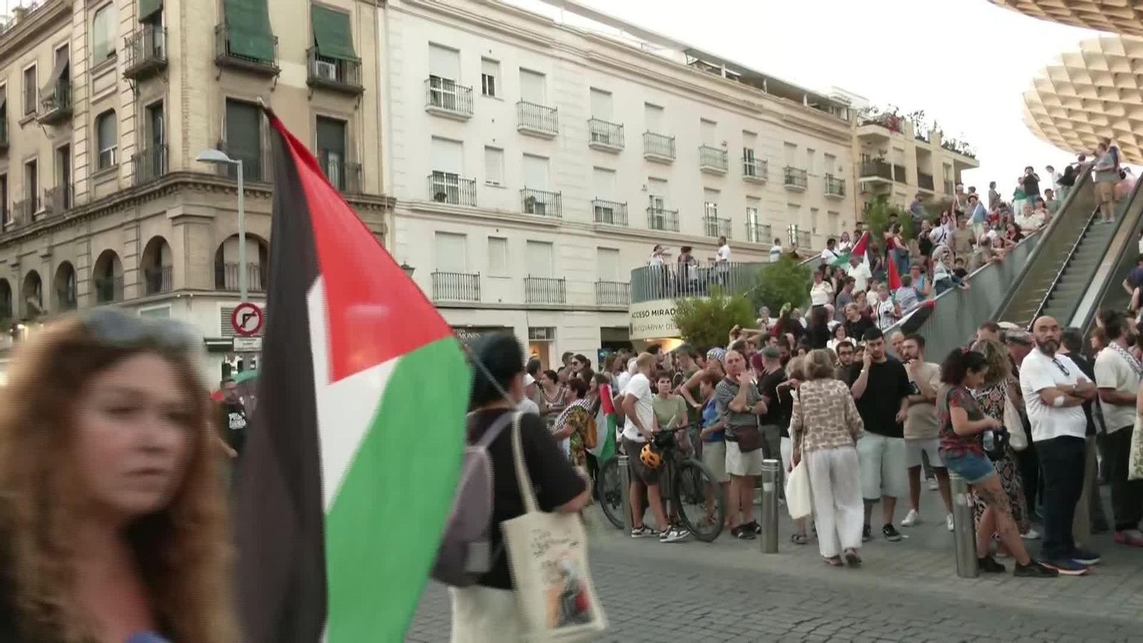 J094-SEVILLA CONCENTRACION GAZA TARDE