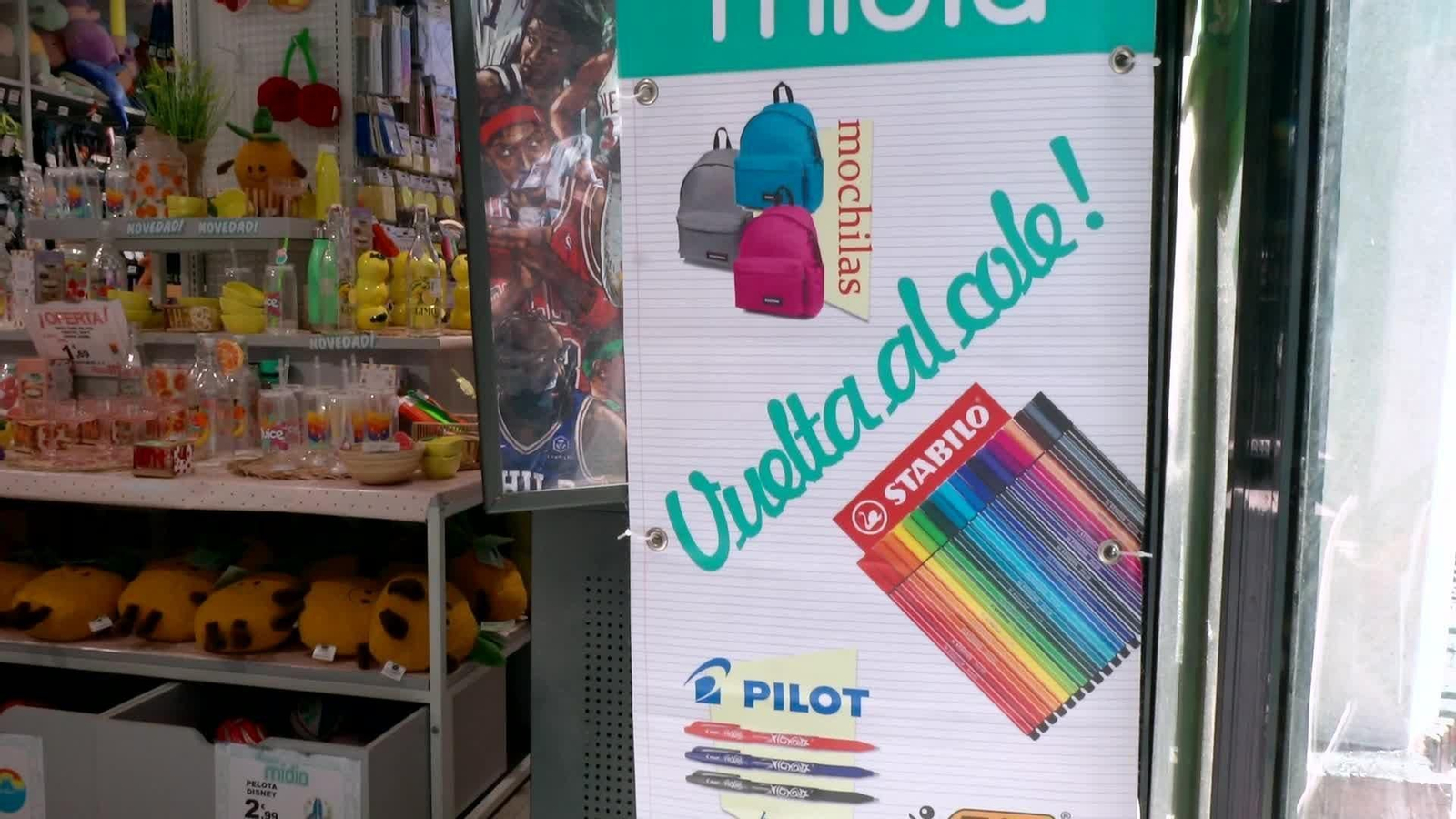 M047-ALICANTE FAMILIAS PREPARAN VUELTA AL COLE