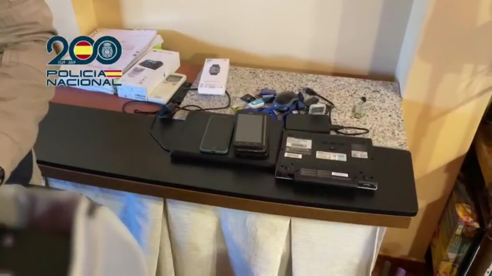 J041-IMAGENES POLICIA DETENIDO CIBERATAQUE SANIDAD MERIDA