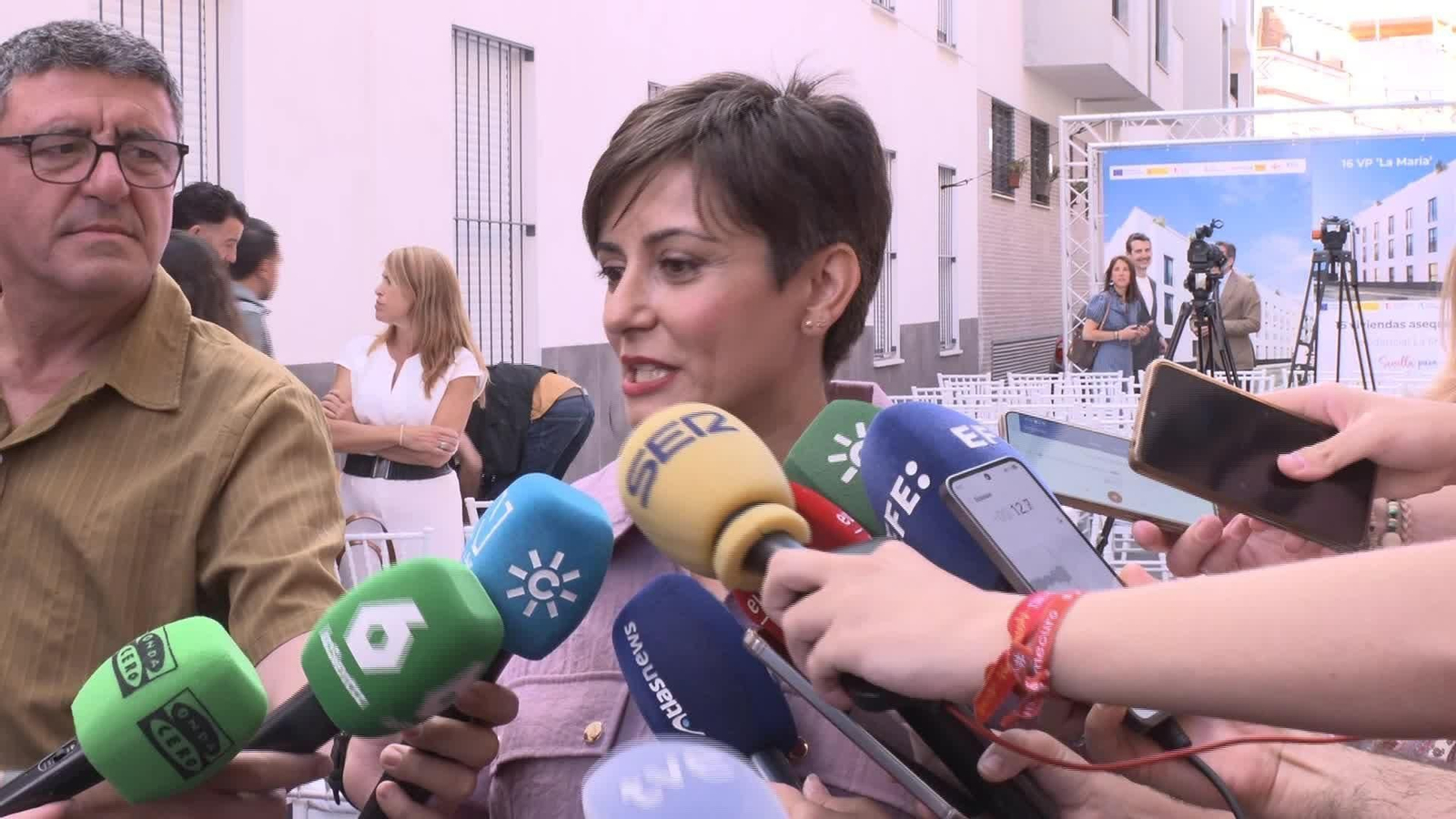 X045-SEVILLA ISABEL RODRIGUEZ VIVIENDAS