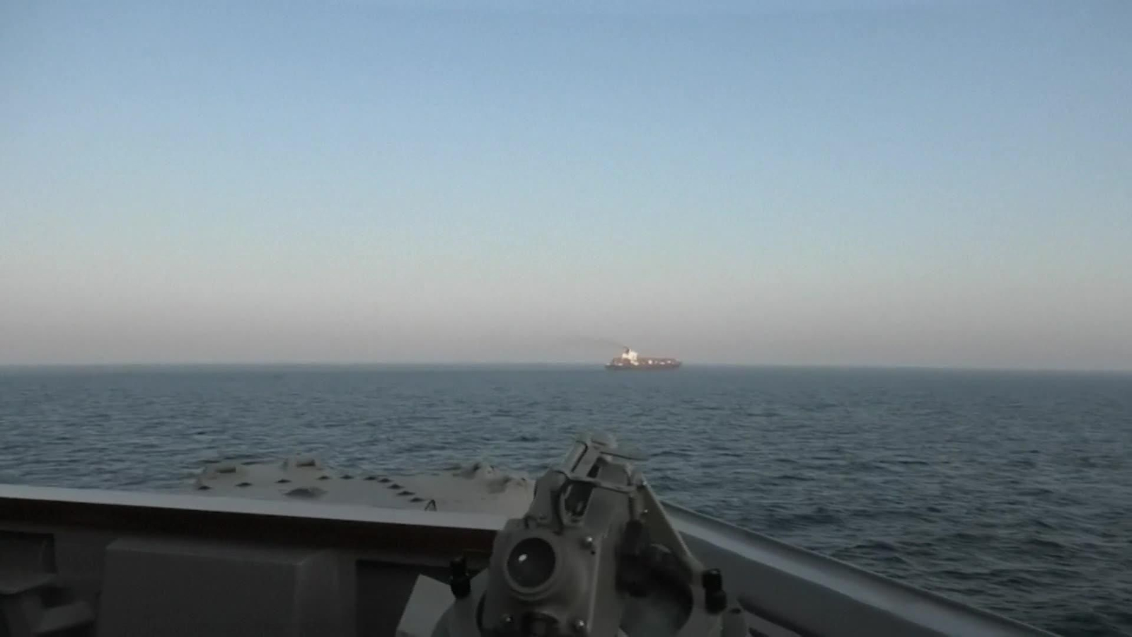 L002-ALTAMAR TIROTEO BARCO ORMUZ