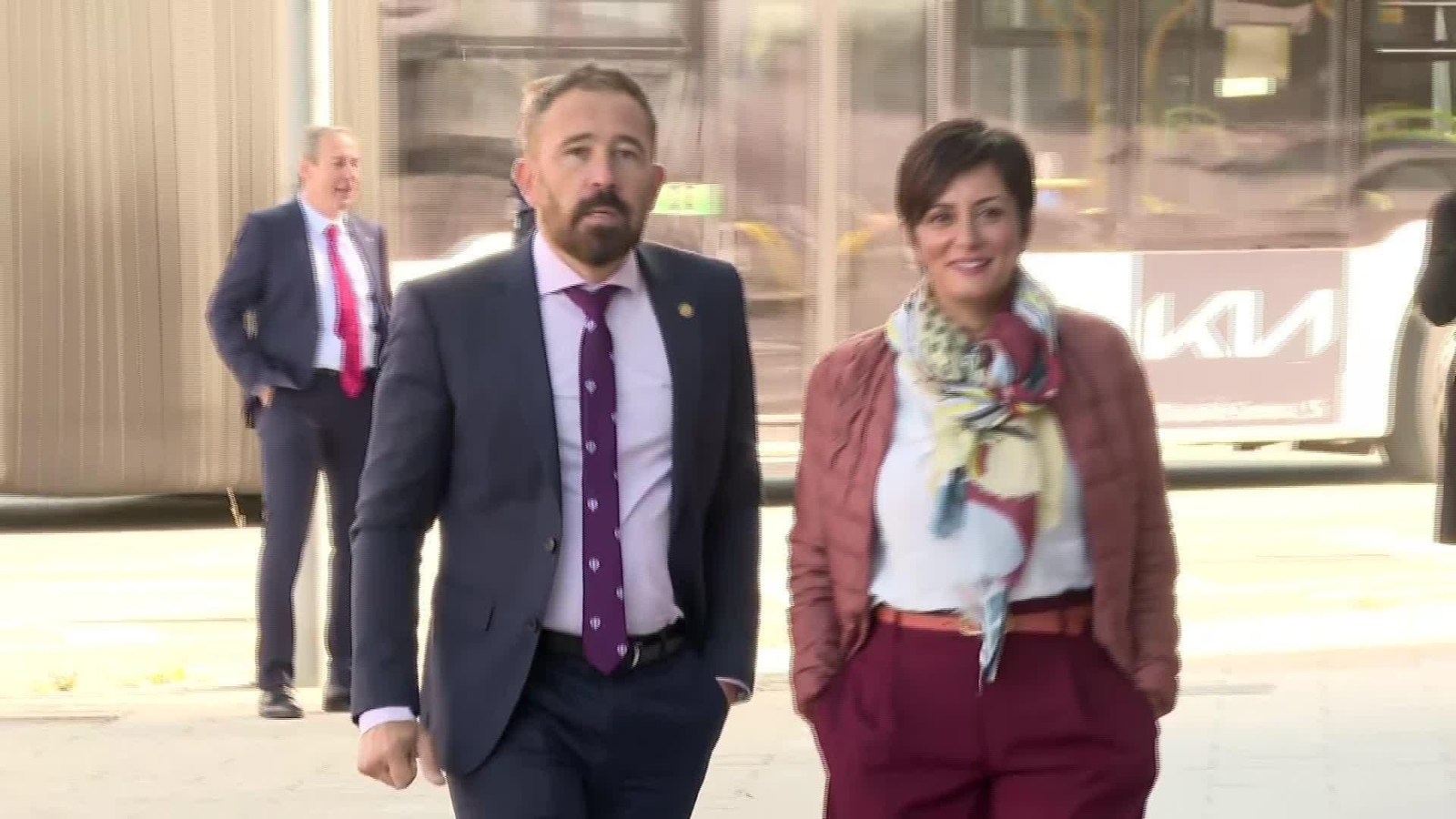 M027-VITORIA SANCHEZ E ISABEL RODRIGUEZ VIVIENDA