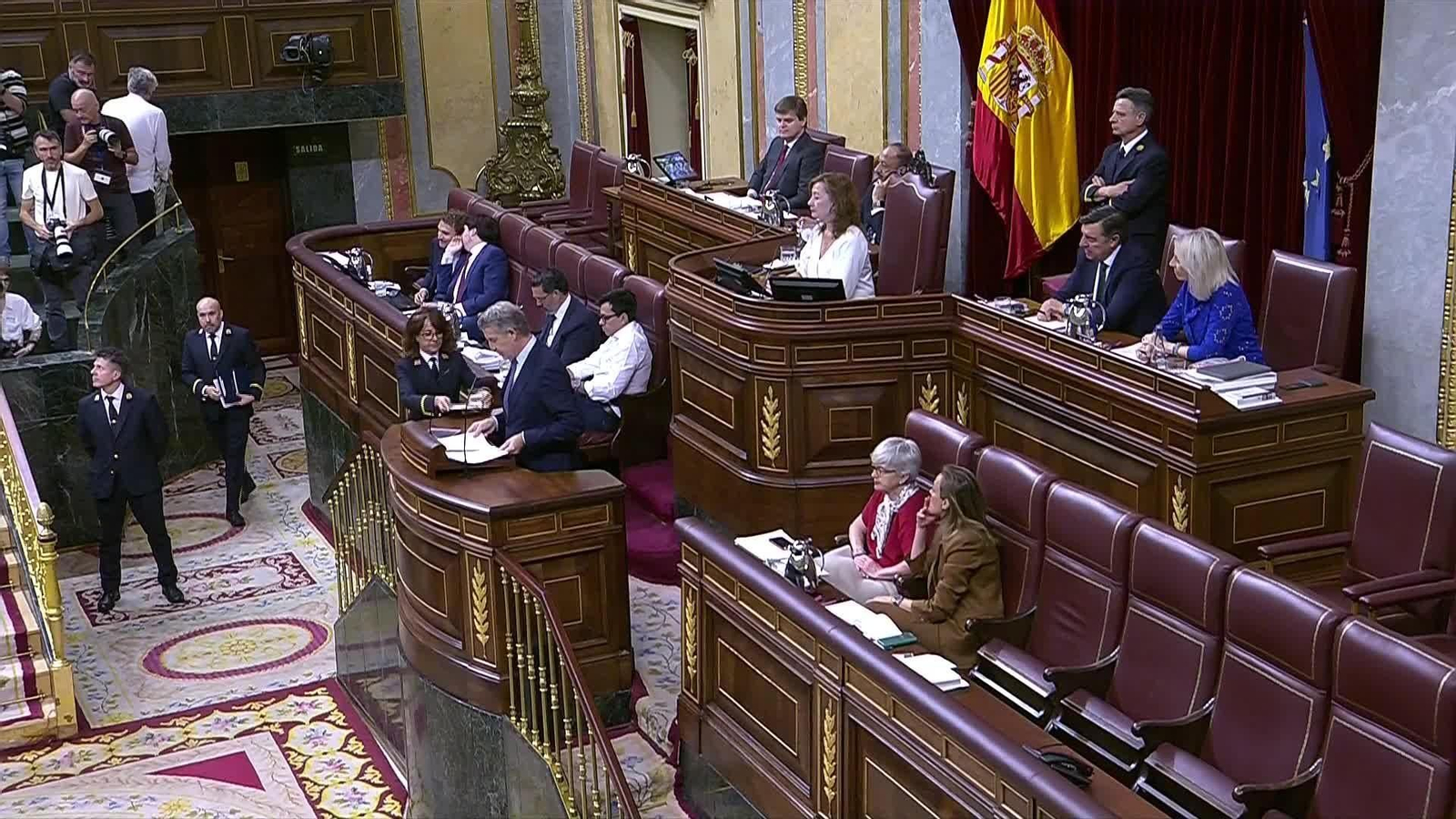 X059-EDI MADRID OPOSICION EN EL CONGRESO