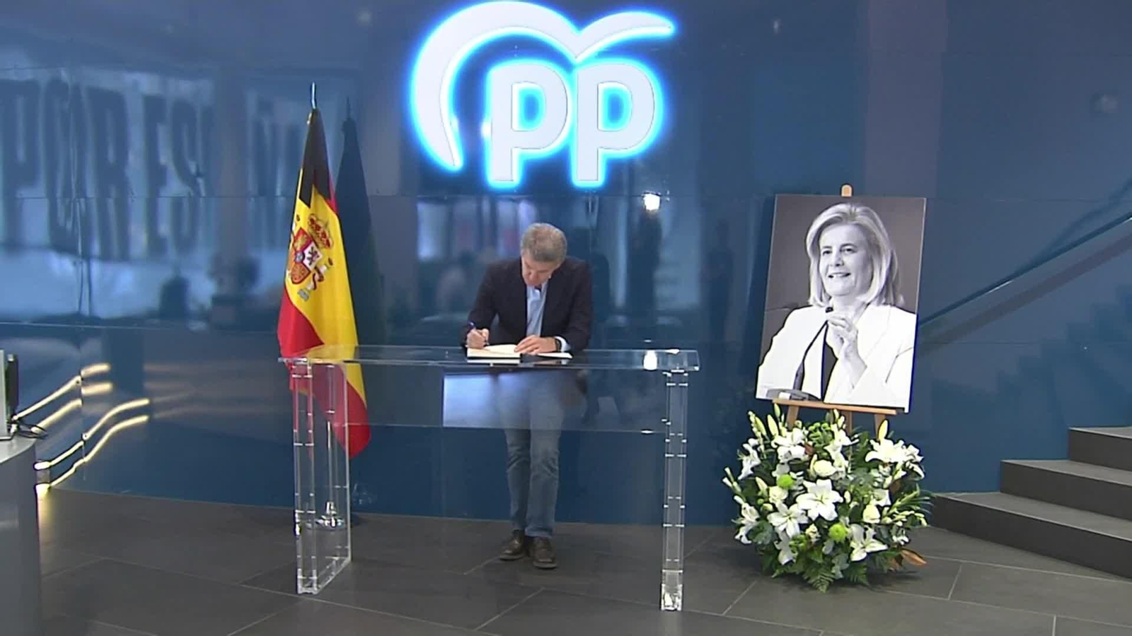 J097-MADRID FEIJOO LIBRO CONDOLENCIAS FATIMA BAÑEZ