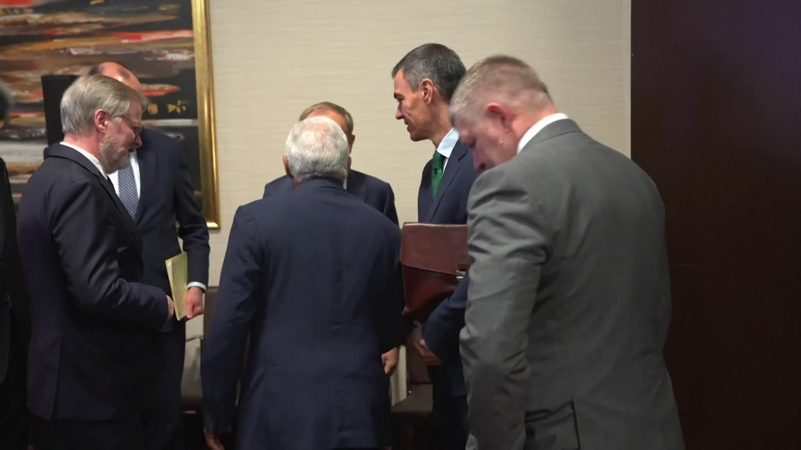 L019-ANGOLA PEDRO SANCHEZ REUNION UCRANIA