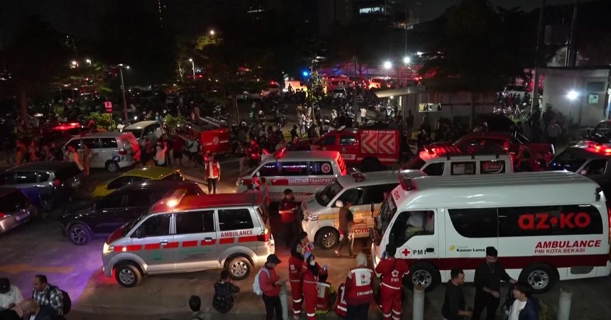 Un trágico choque de trenes en Indonesia deja, al menos, 14 muertos y ...