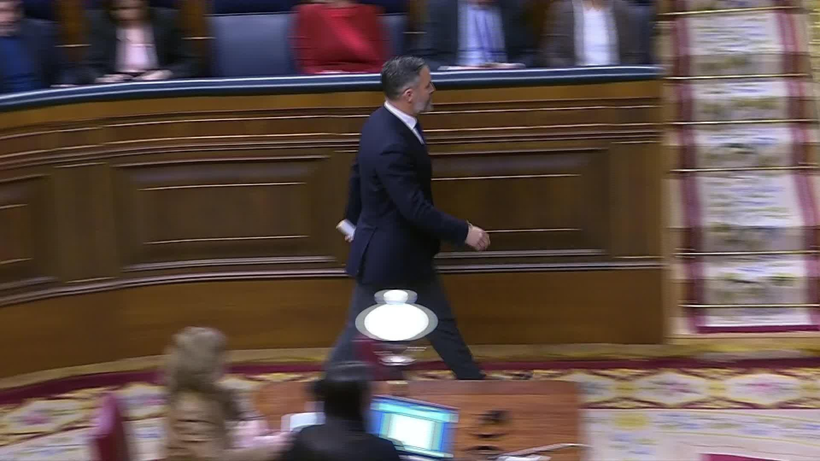 X008-MADRID REPLICA ABASCAL CONGRESO