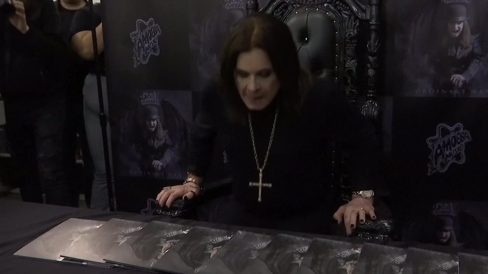X006-VARIOS MUERTE OZZY OSBOURNE