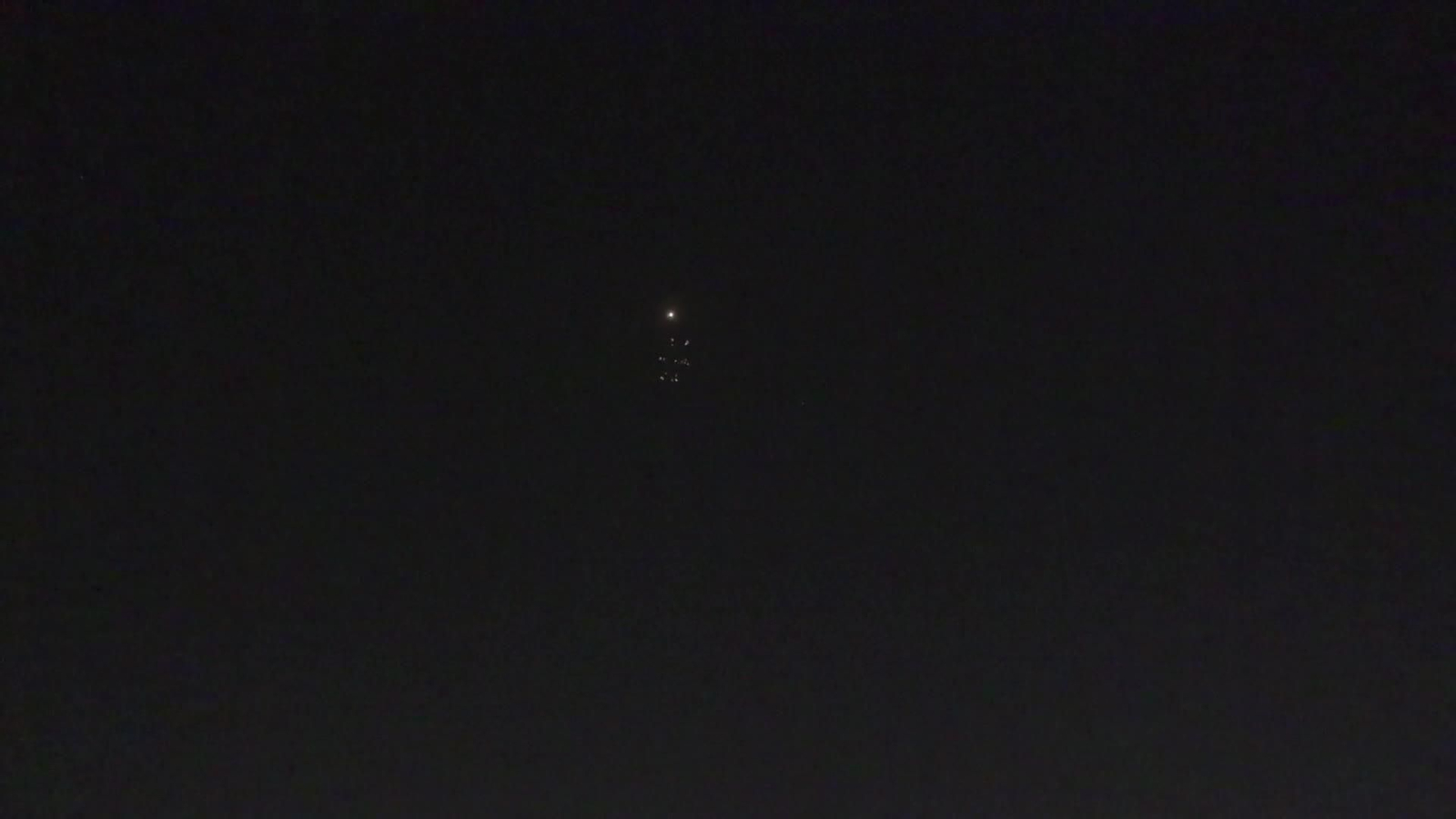 X005-ISRAEL BOMBARDEOS CENTRO TEL AVIV