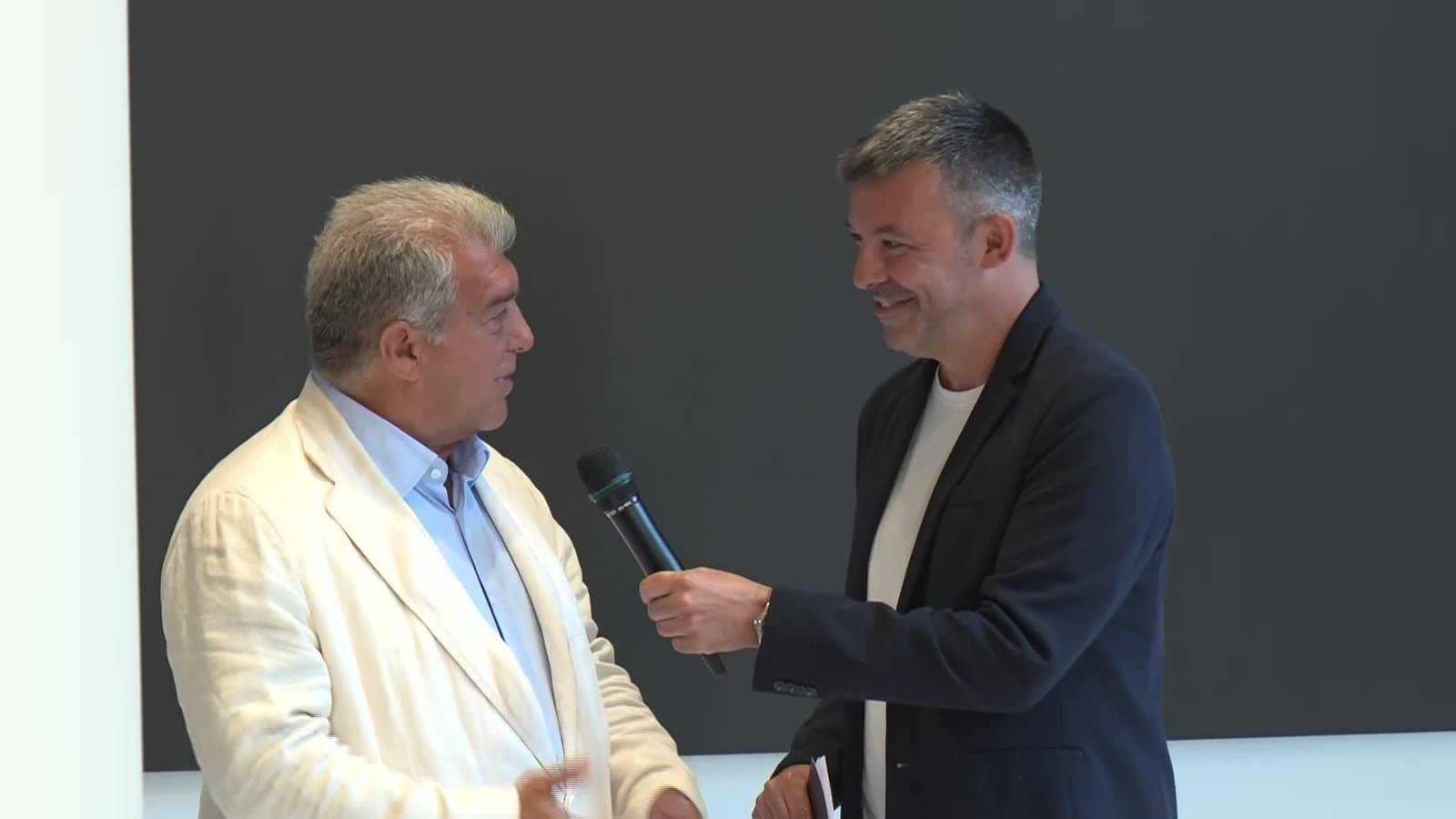 M048-BARCELONA ACTO LAPORTA