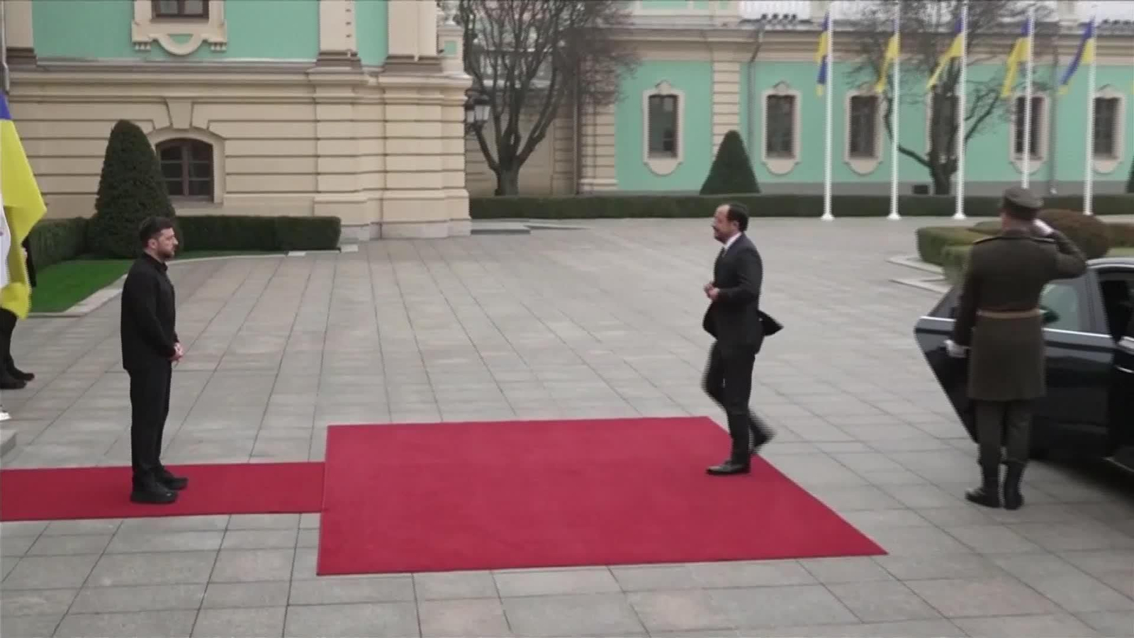 J061-UCRANIA ZELENSKI CON PRIMER MINISTRO CHIPRE