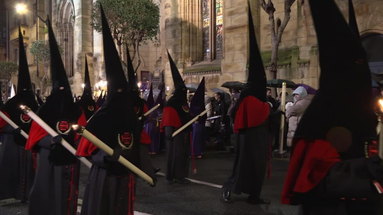 X002-EDI VARIOS MOVILES EN LAS PROCESIONES