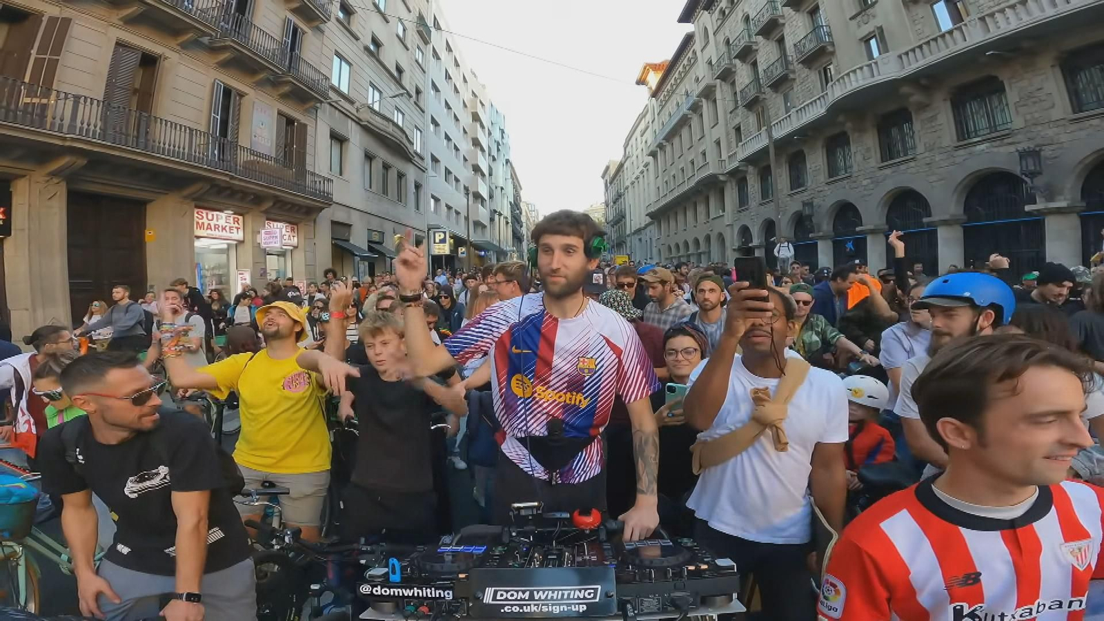 Rave sobre ruedas en Barcelona