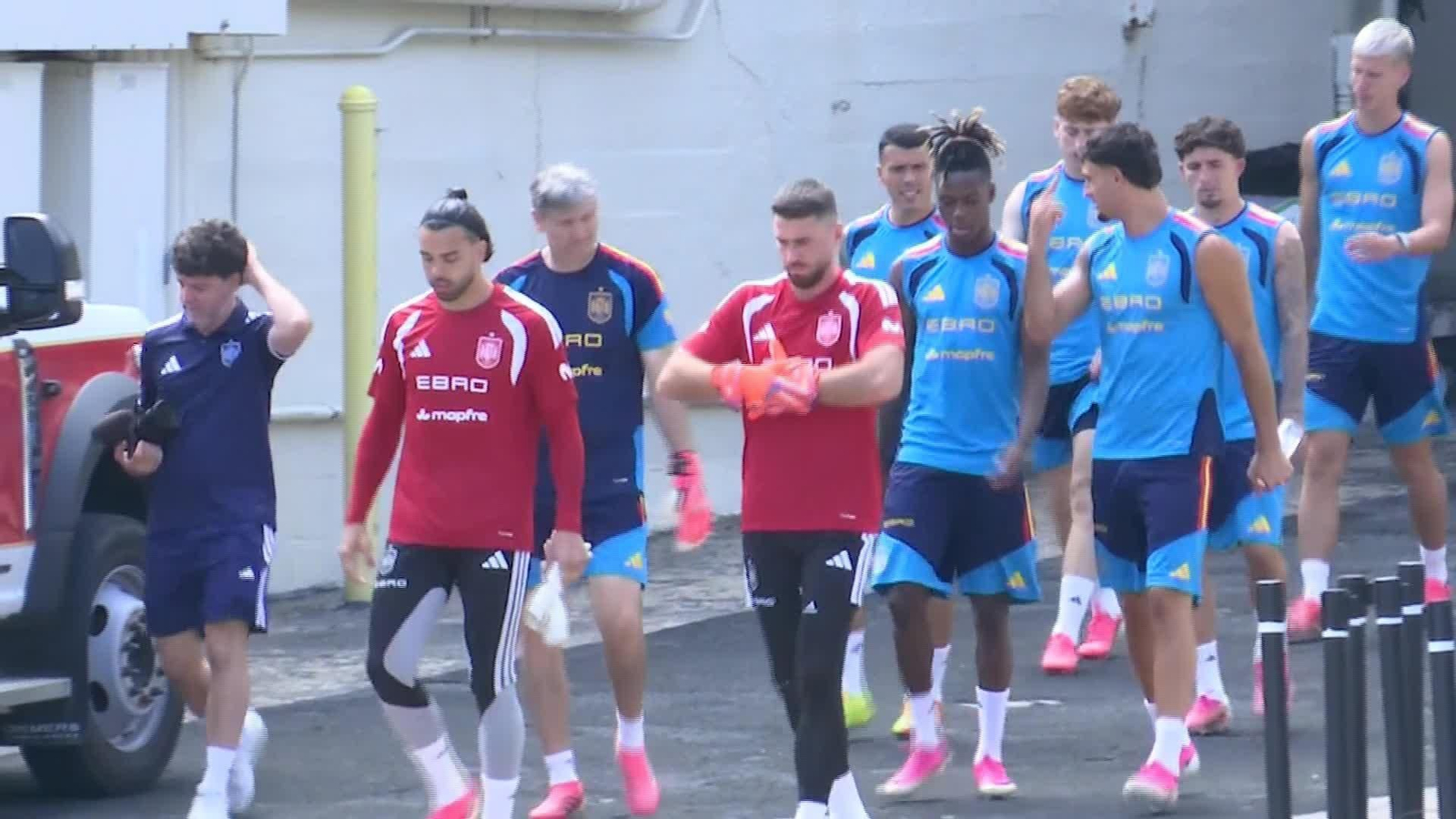 M062-EDI VARIOS ESPAÑA ANTE EL PARTIDO DE SEMIFINALES