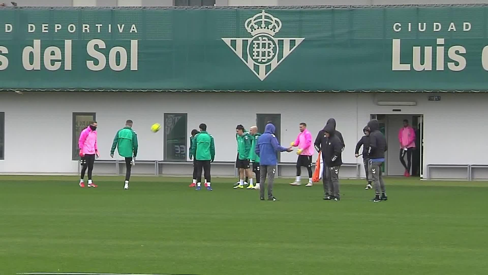 S049-SEVILLA ENTRENAMIENTO BETIS