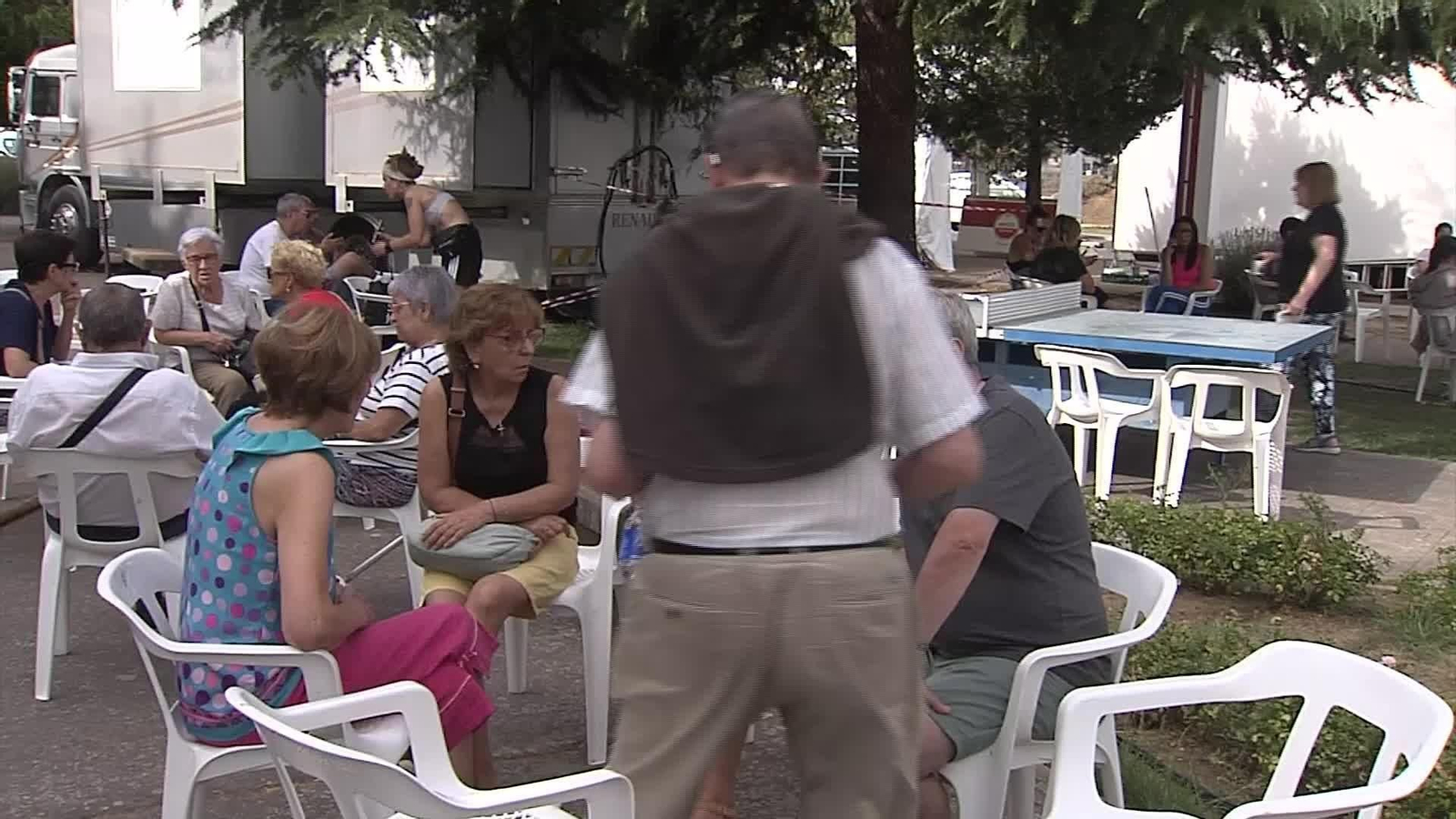 M036-LEON DESALOJADOS INCENDIO POLIDEPORTIVO LA BAÑEZA