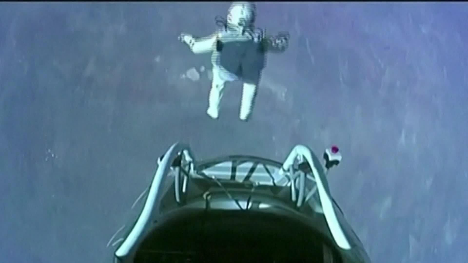 V609-VARIAS LOCALIZACIONES BAUMGARTNER SALTO ESPACIO