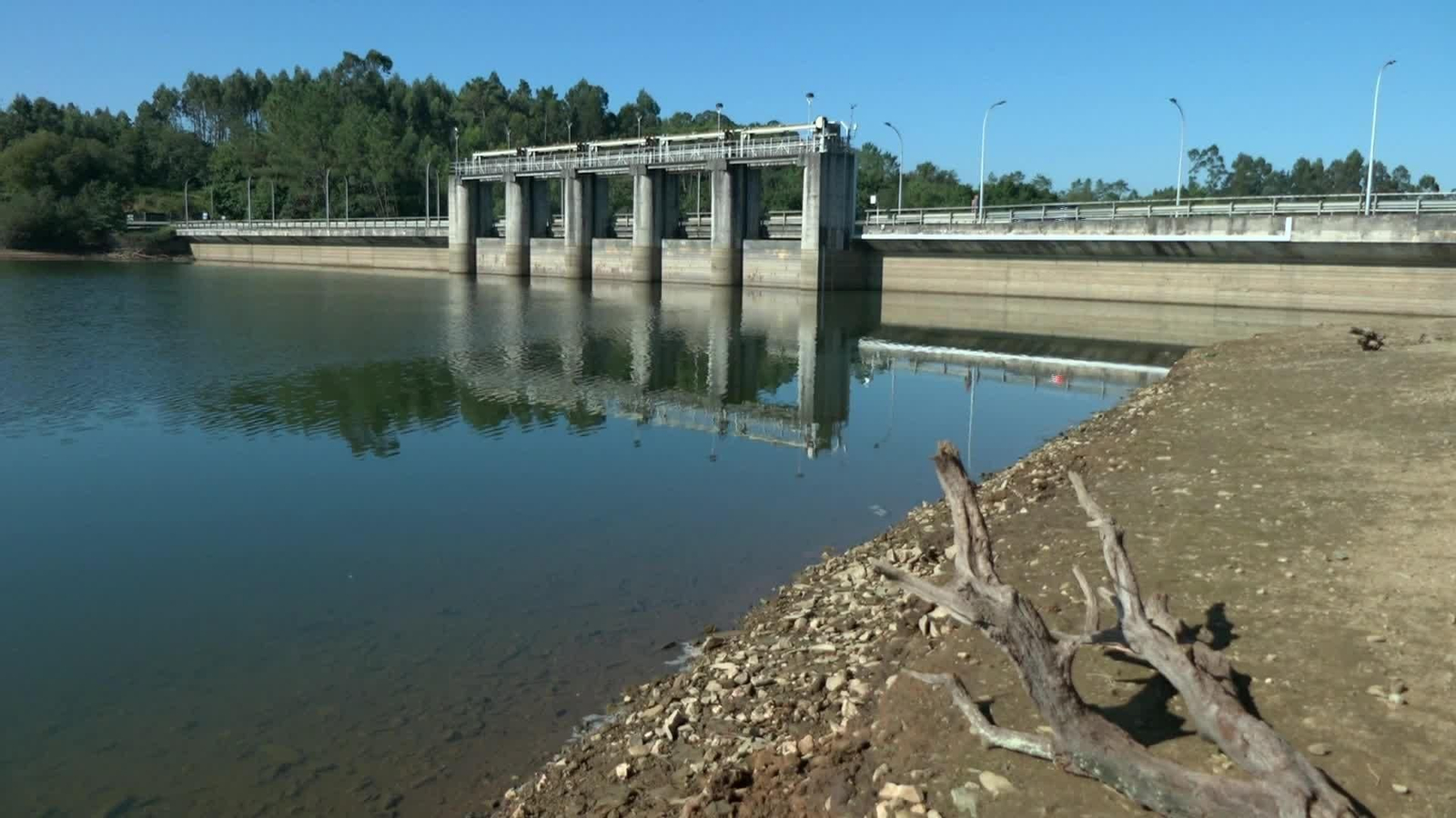 J090-A CORUÑA ESTADO EMBALSE CECEBRE