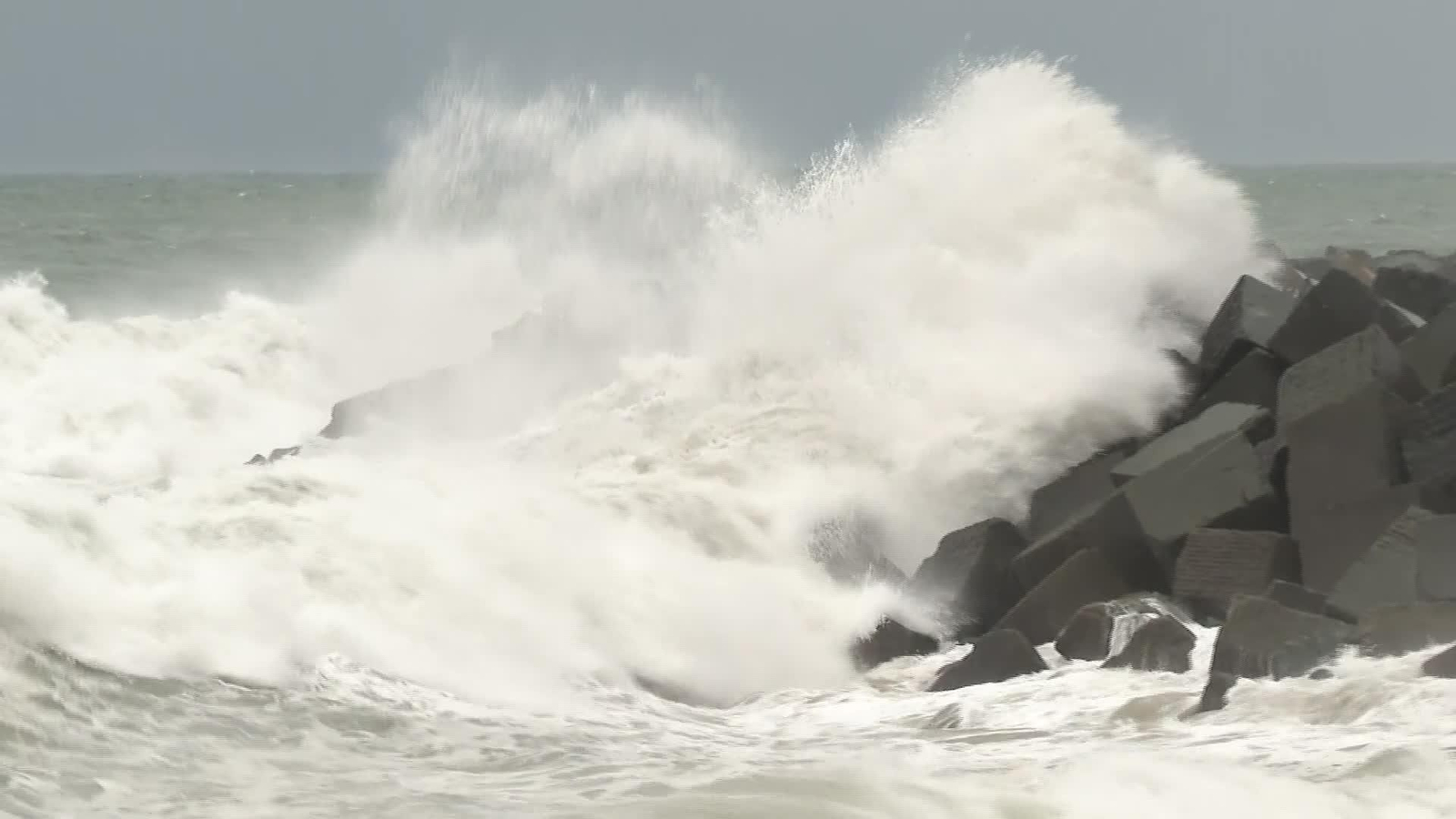 J038-VARIOS TEMPORAL OLEAJE