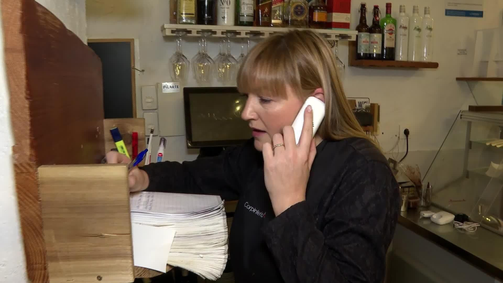 V041-VARIOS POLEMICA RESERVAS RESTAURANTES