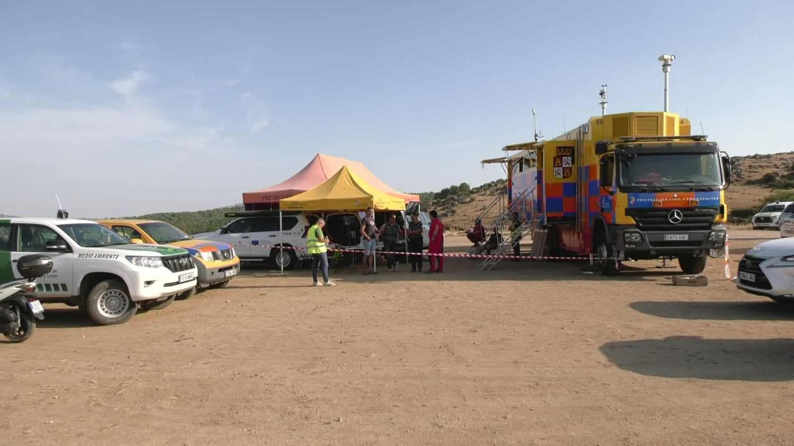 S039-AVILA INCENDIO NAVAS DEL MARQUES TARDE