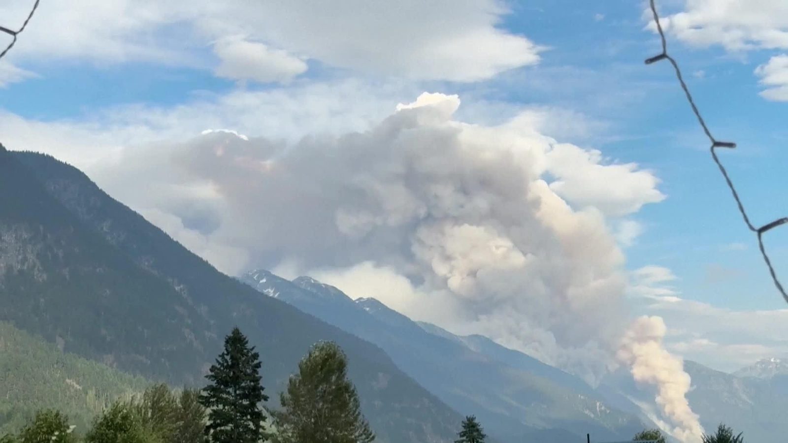 va canada humo fuego