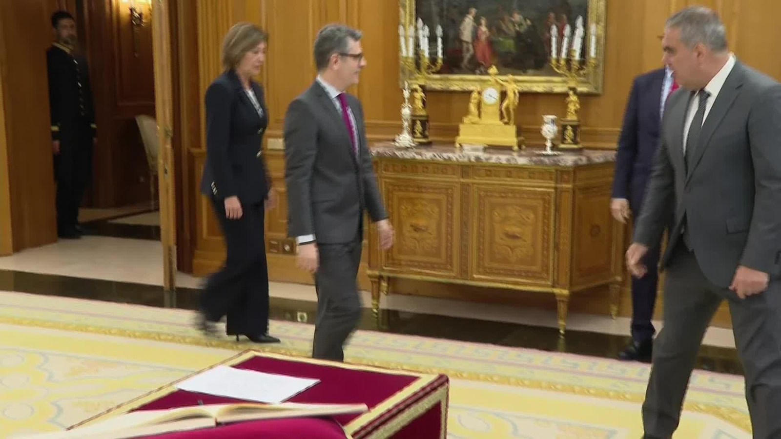 V010-MADRID JURA O PROMESA NUEVOS MINISTROS ANTE REY