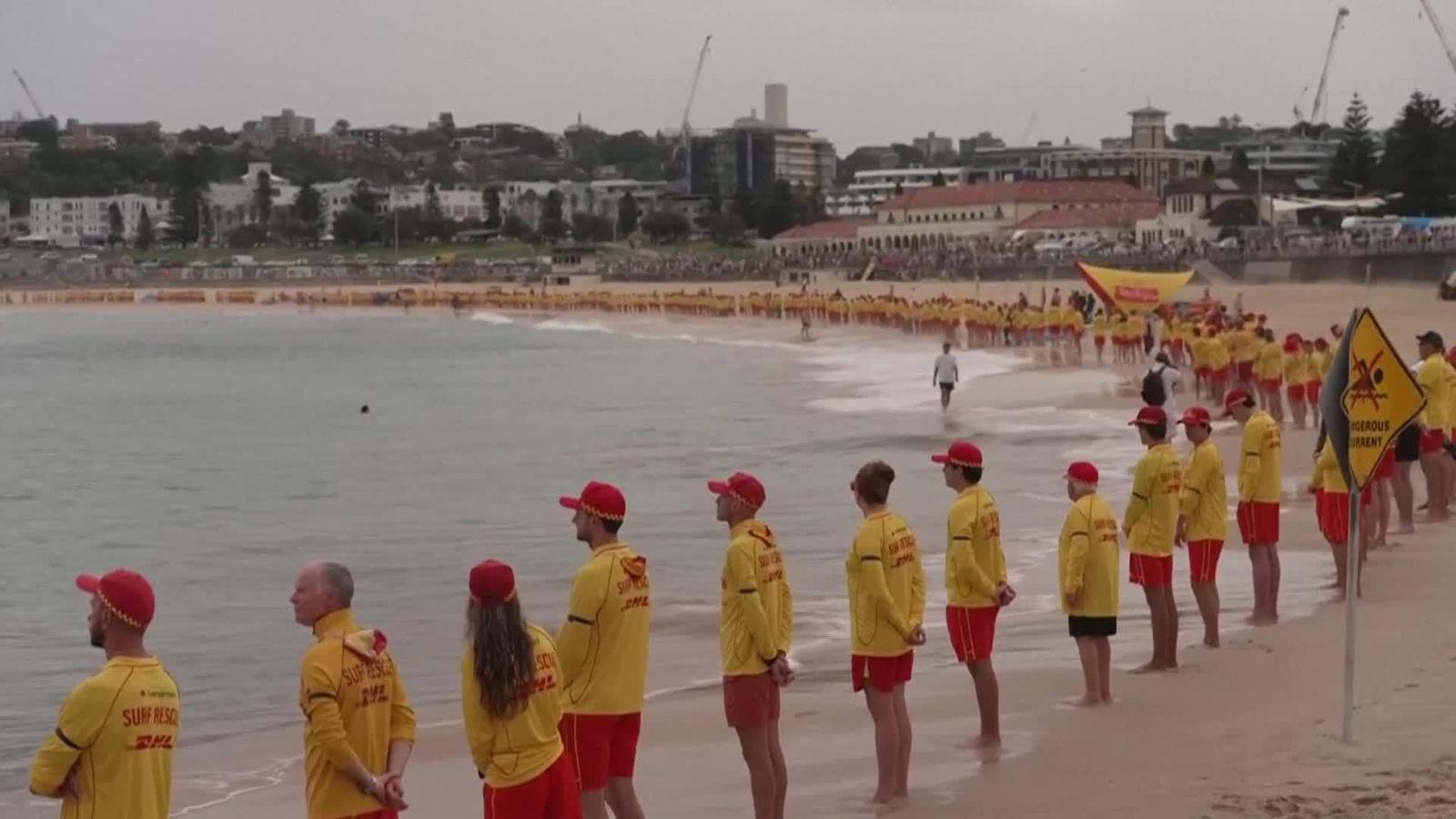 S005-AUSTRALIA VIGILIA SOCORRISTAS BONDI BEACH