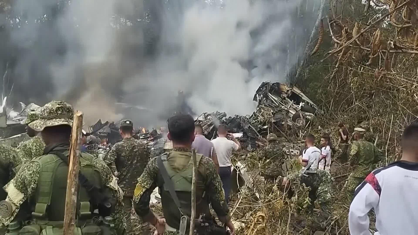 M021-COLOMBIA RESCATE SOLDADOS MUERTOS AVIÓN