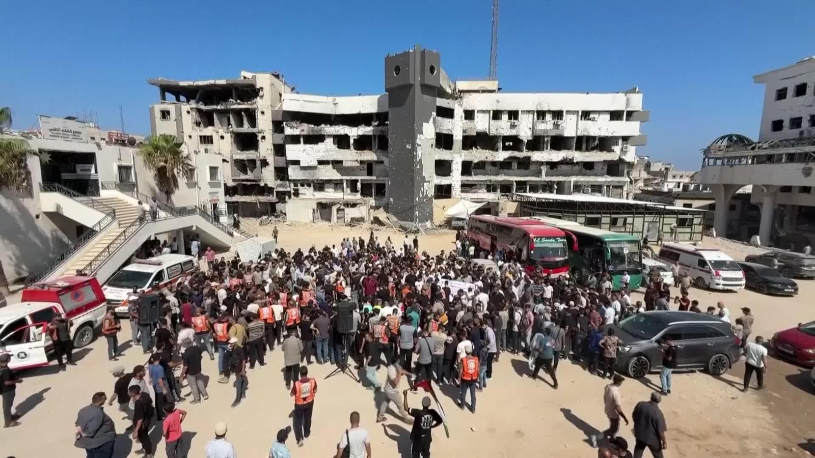 J052-GAZA FUNERAL 50 CUERPOS