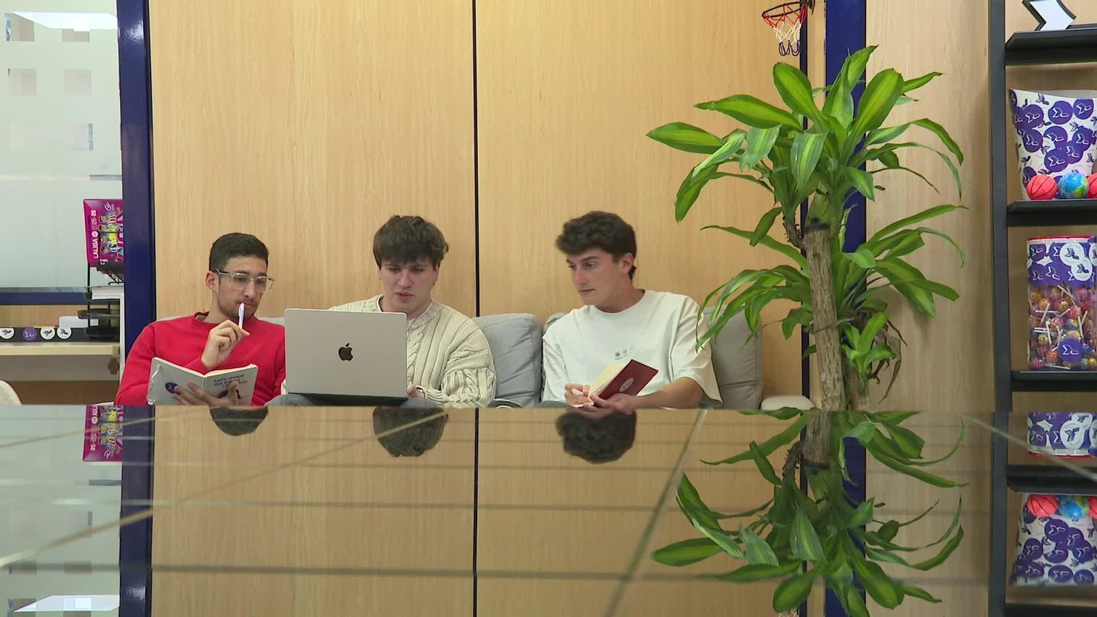 M002-EDI MADRID JÓVENES EMPRENDEDORES