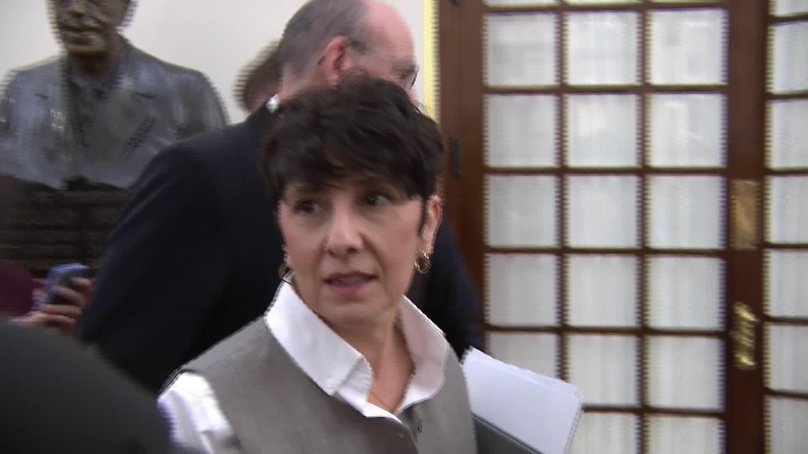 J019-CONGRESO PASILLOS 2