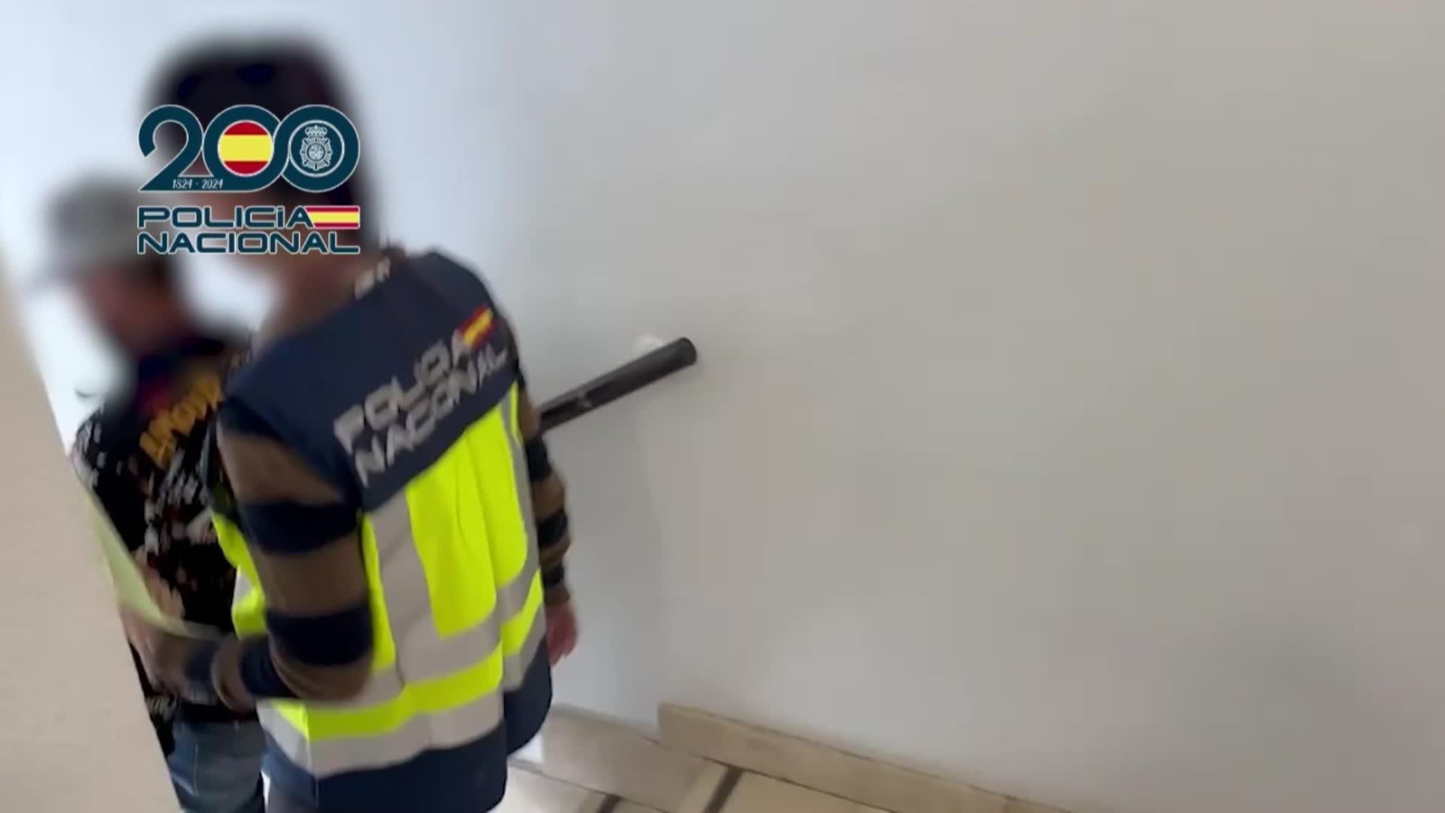 L046-IMAGENES POLICIA OP DOCUMENTACION FRAUDULENTA