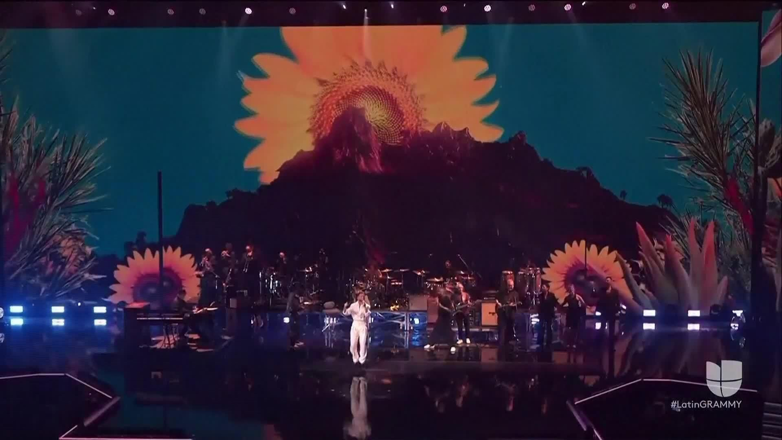 V005-EEUU GRAMMY LATINOS