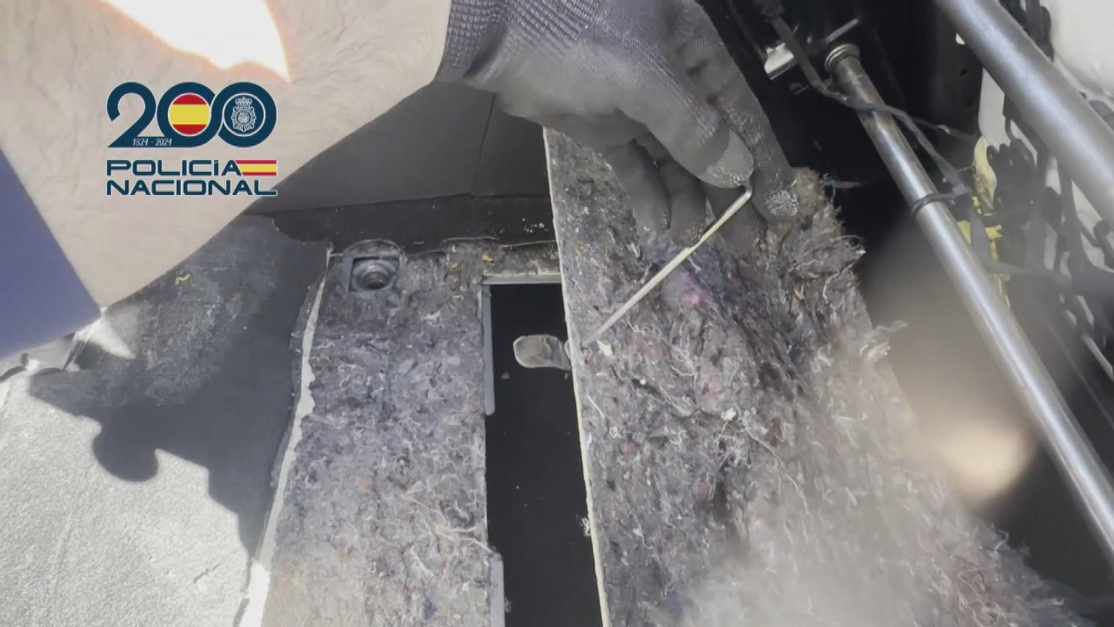 X058 IMAGENES POLICIA COCAINA EN CALETAS MALAGA frame 2721