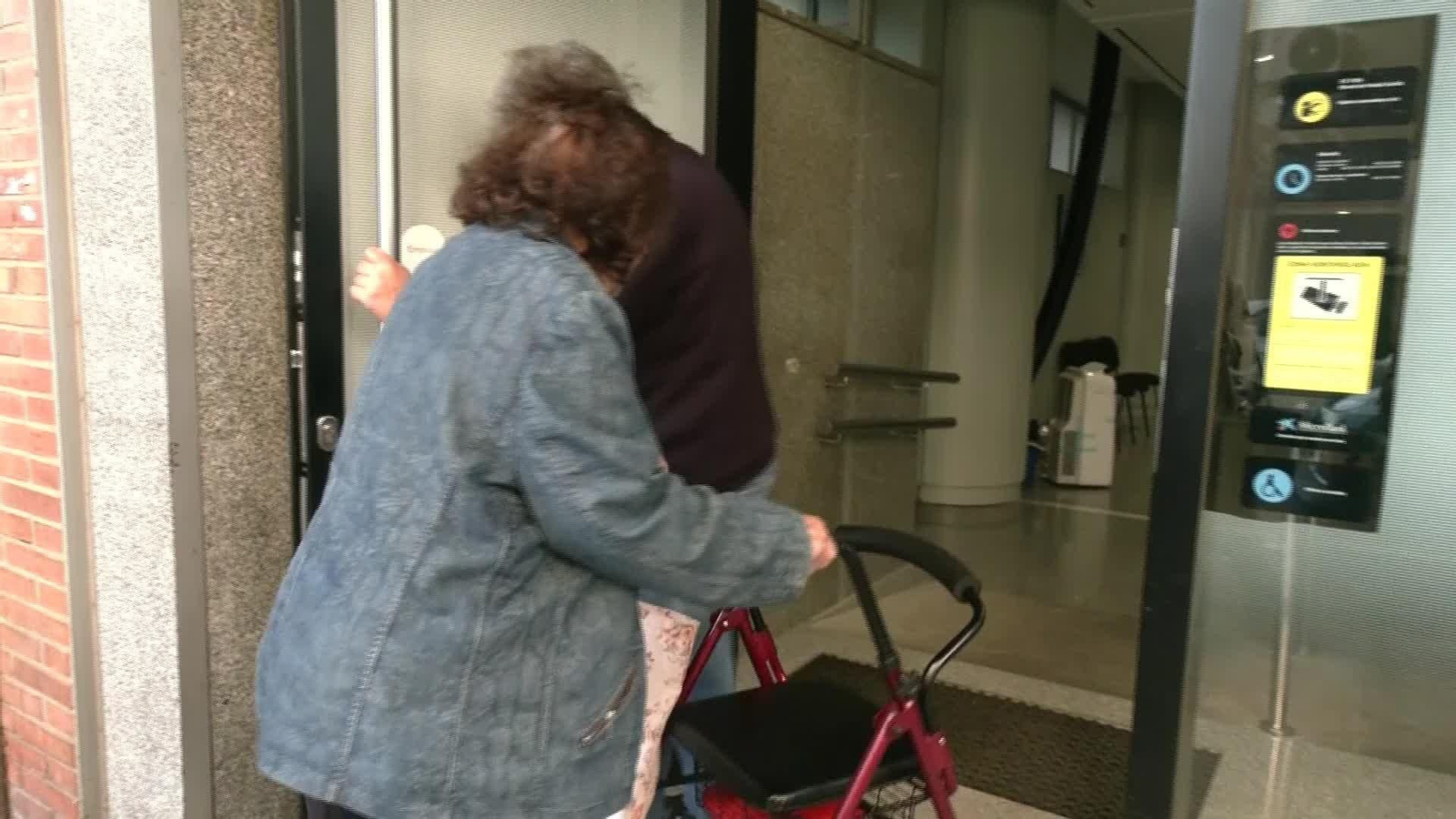 M046-SEVILLA VUELVEN LOS MONTES DE PIEDAD