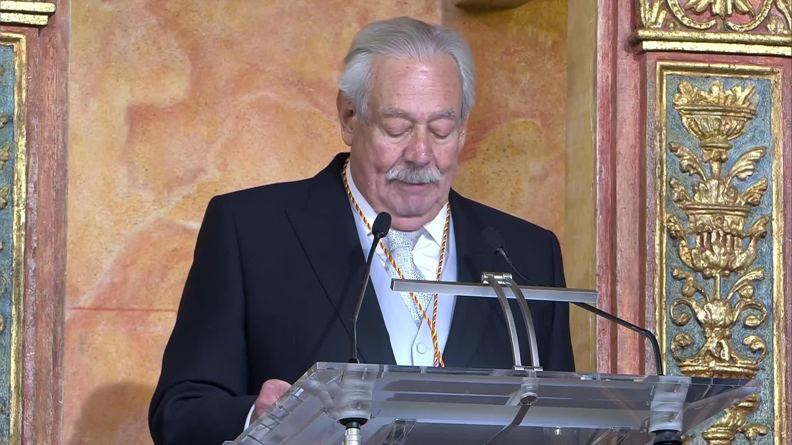 J061-MADRID REYES ENTREGA PREMIO CERVANTES 2