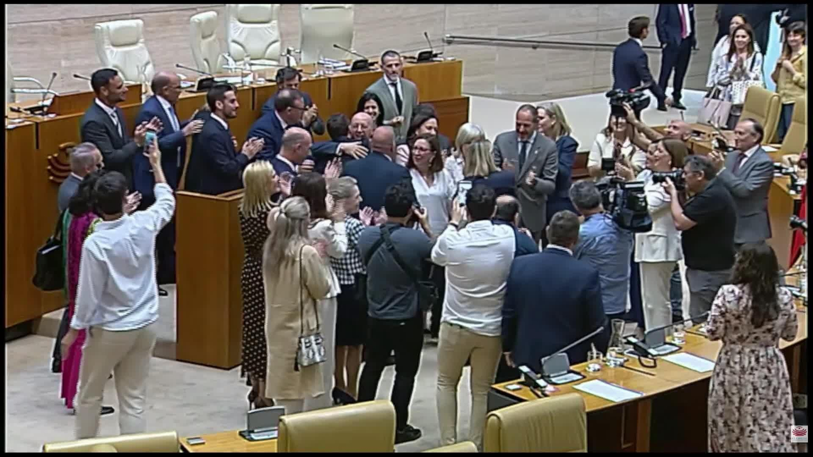 va merida votacion investidura