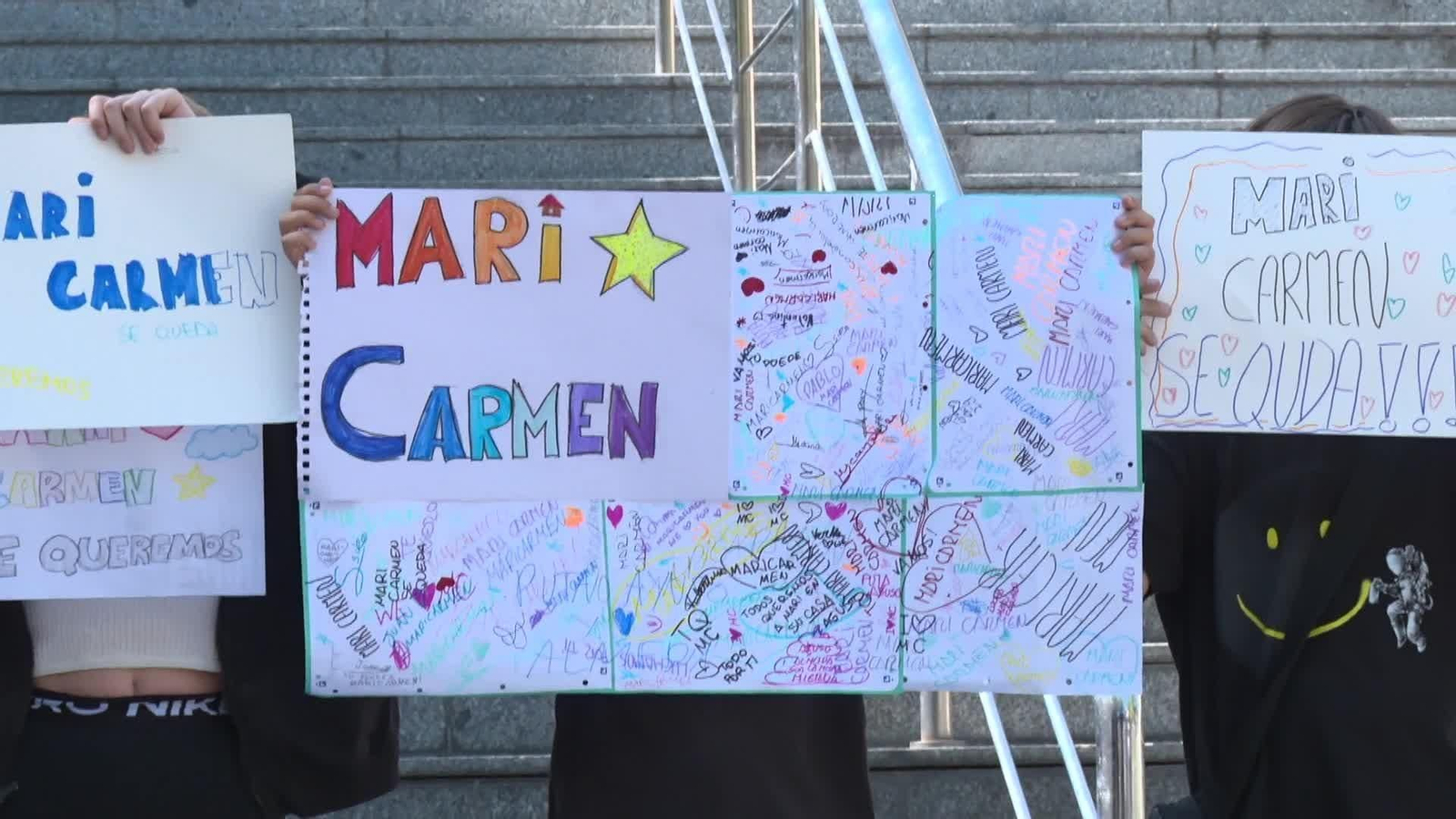 va carteles apoyo maricarmen