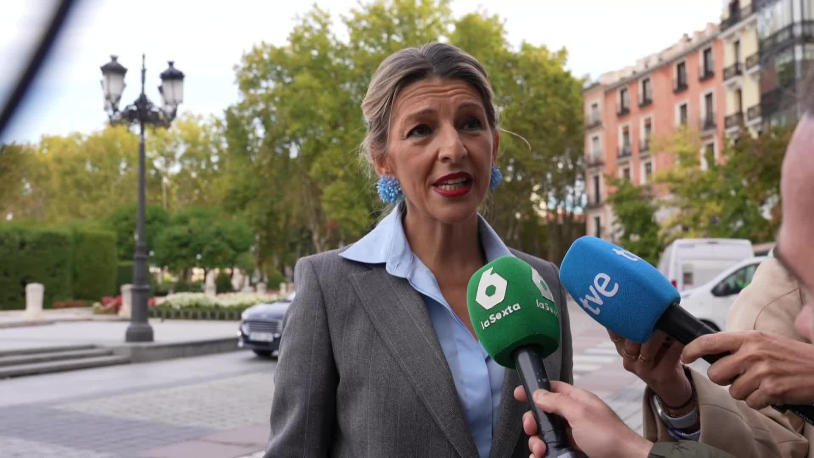 V047-MADRID YOLANDA DIAZ SMI