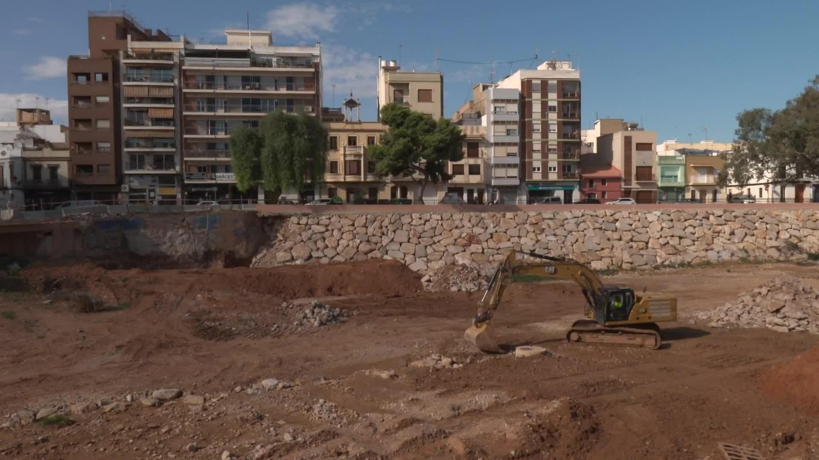 X044-VALENCIA MAL ESTADO ALCANTARILLADO DANA