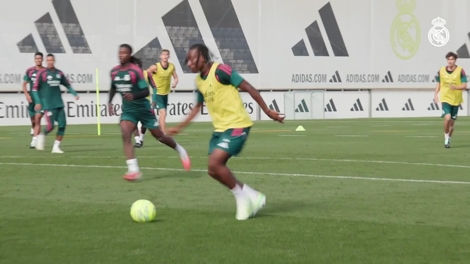 V015-MADRID ENTRENO RMADRID