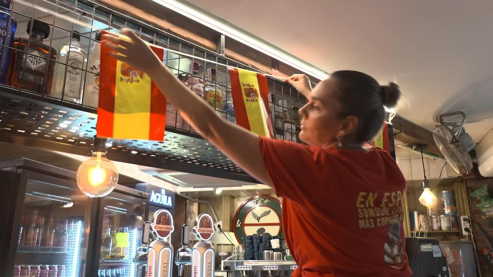 J043-SEVILLA PREPARATIVOS PARTIDO ESPAÑA