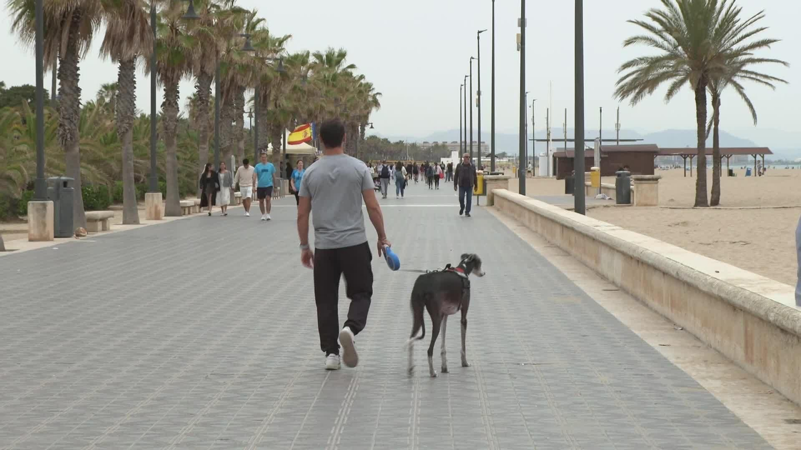 S043-VALENCIA PLAYA TIEMPO NUBLADO