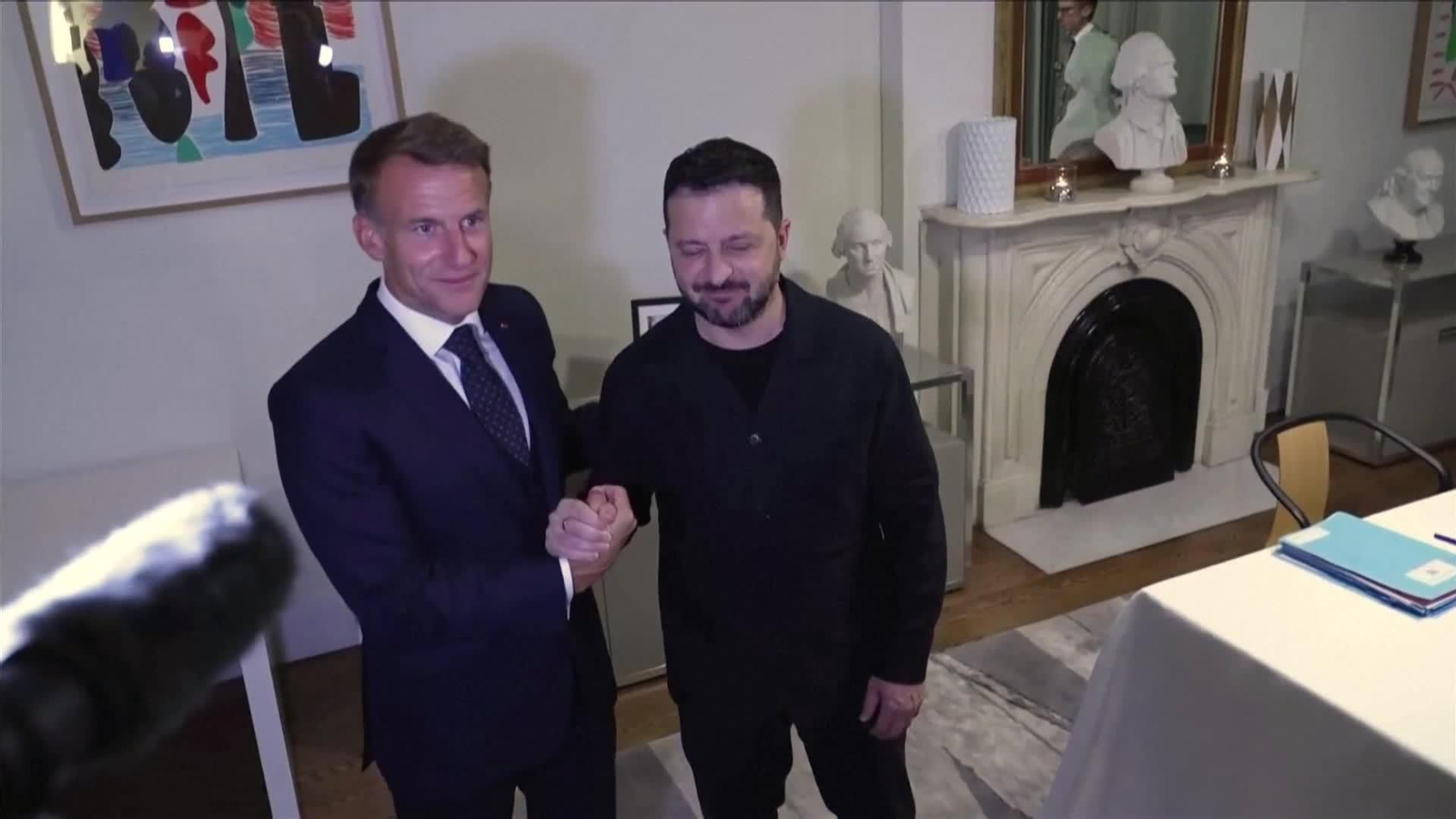 va macron en ny y con zelensky