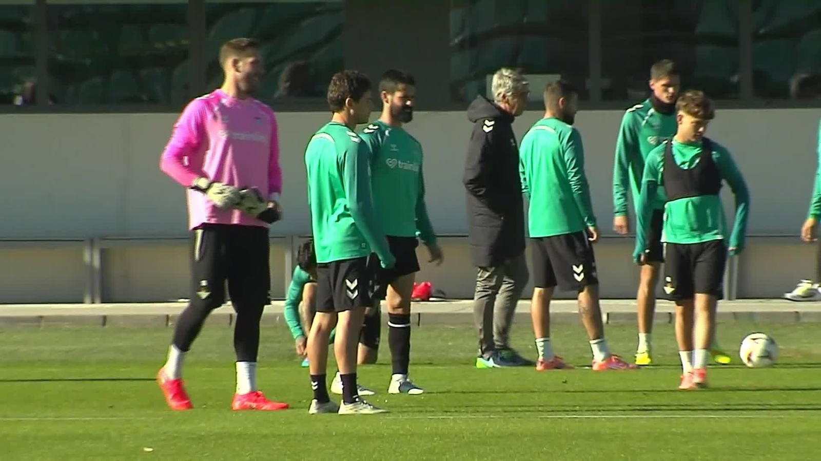 X045-SEVILLA ENTRENO BETIS Y RP PELLEGRINI